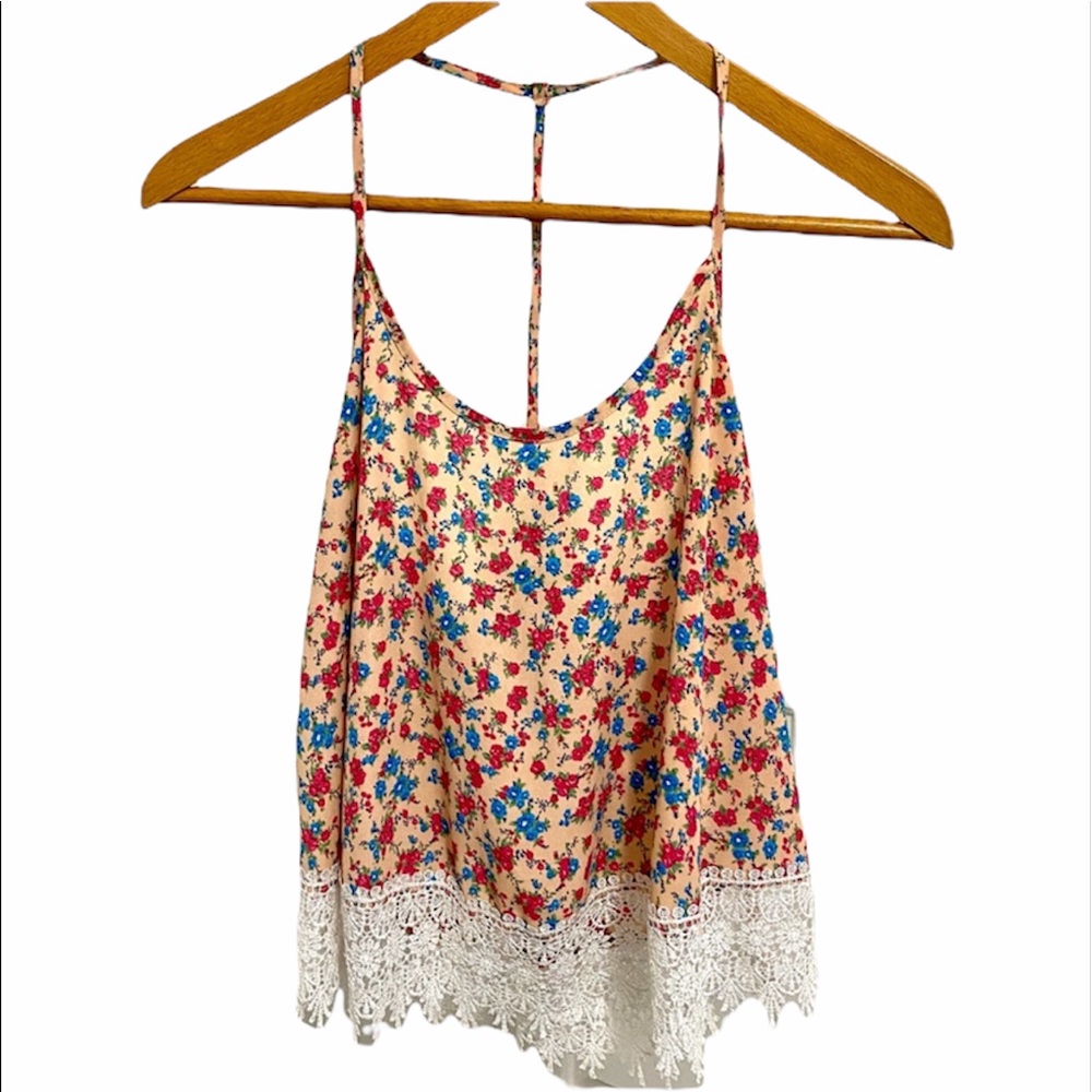 BRAND NEW❗️ Full tilt floral T back top medium